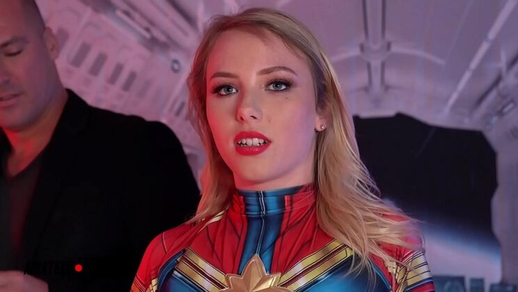 Dixie Lynn as Teen Captain Marvel - Blonde Cosplay Blowjob & Pussy Fucking