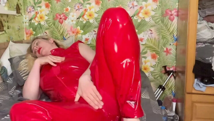 Hot MILF Step Mom Begs Step Son John For His Big Cock - POV Squirting & Role Play