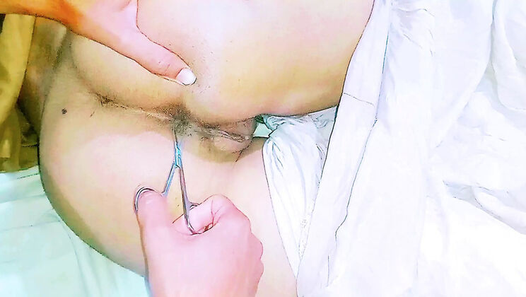Desi Teen Shaves Hairy Pussy & Ass Hole - Indian Village Girl Close Up