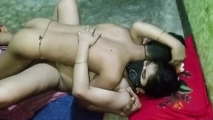 Desi Aunty Fucks Me Hard When Uncle Is Away - Hot Village Sex With Alvi Khan
