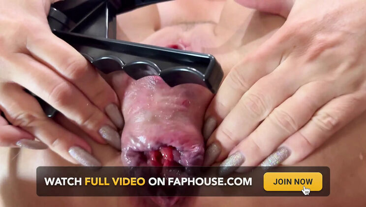 Blonde MILF Crazywifeslut Plays with Herself Watching Xhamster Porn - Squirting & Fisting