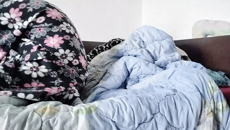 Amateur Wife Fingers Her Hairy Pussy Until She Cums Hard - Solo Female Masturbation
