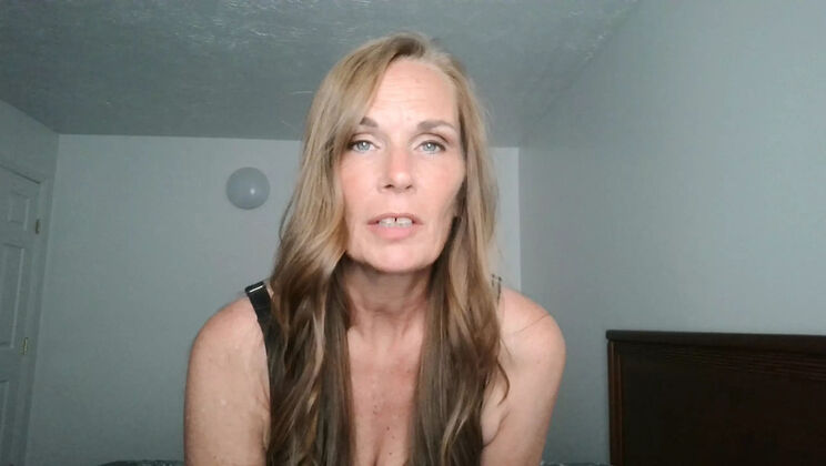 KimTheMilfMommy Hot Blonde MILF JOI & Cum Countdown - Big Tits Amateur HD