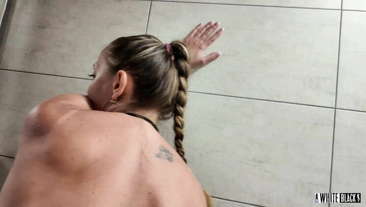 Married MILF takes painful deep anal from big cock in amateur rough sex